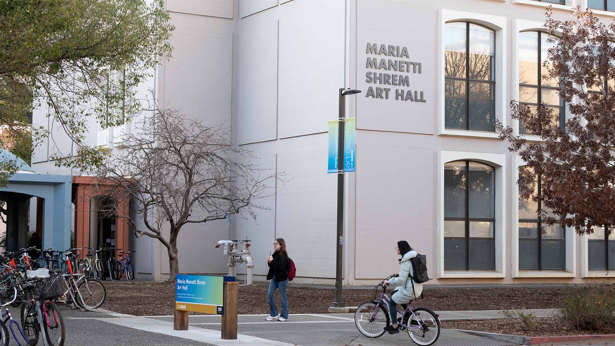 Photo of the exterior of the Maria Manetti Shrem Art Hall