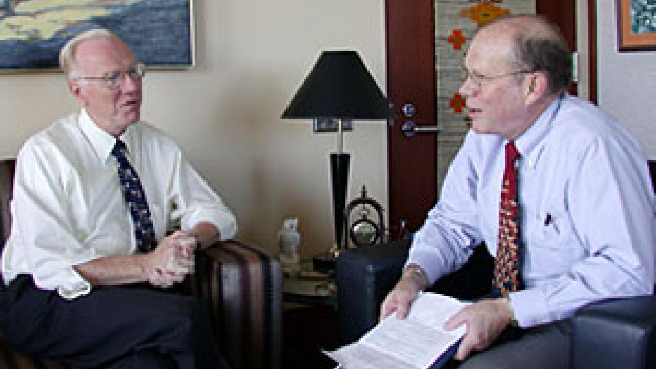 Chancellor Larry Vanderhoef, left, and Academic Senate chair Dan Simmons discuss their takes on how to improve shared governance at UC Davis. &ldquo;I don&rsquo;t expect we will agree all the time but we&rsquo;ll never have to worry about our communicating,