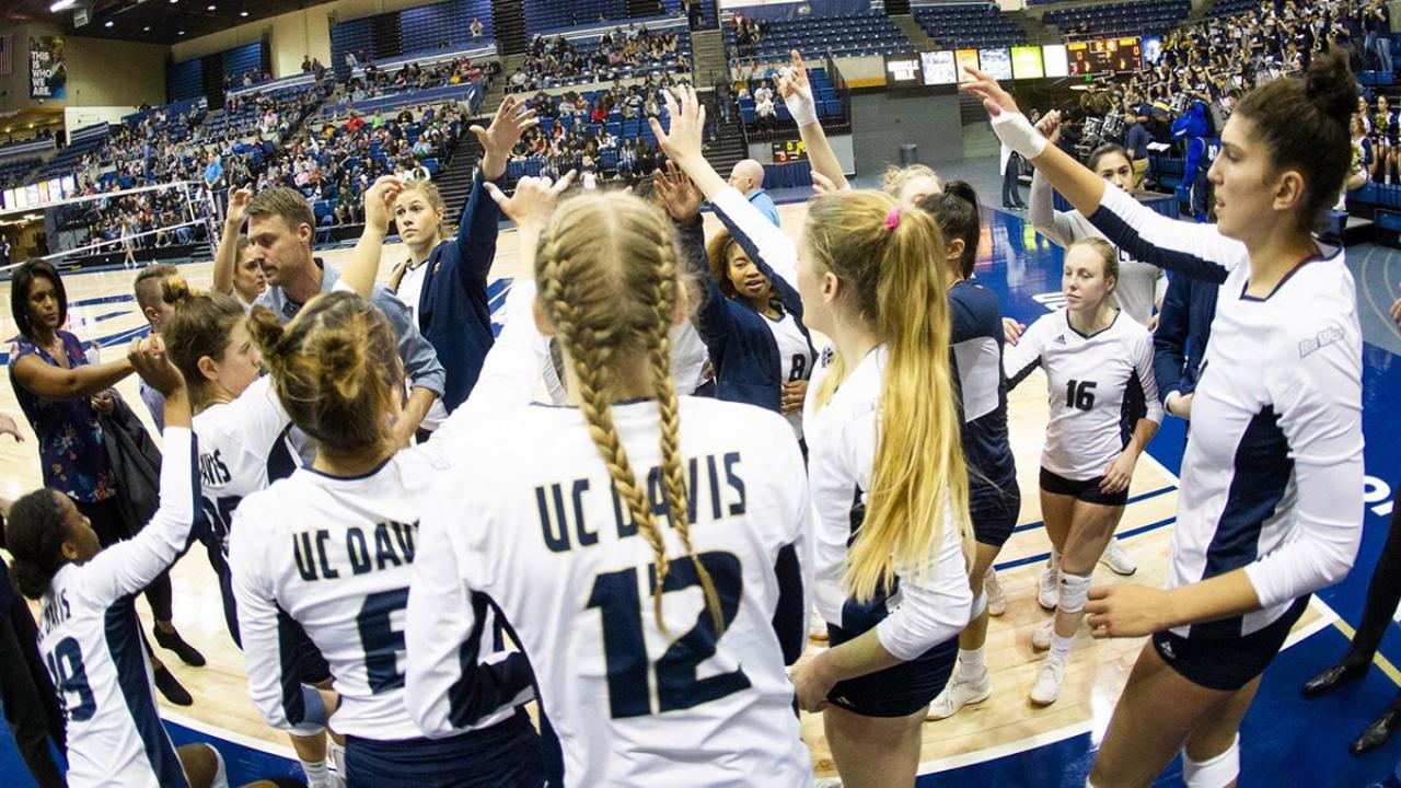 THE DOWNLOAD: Volleyball Postseason, Aggie EVO Trip | UC Davis