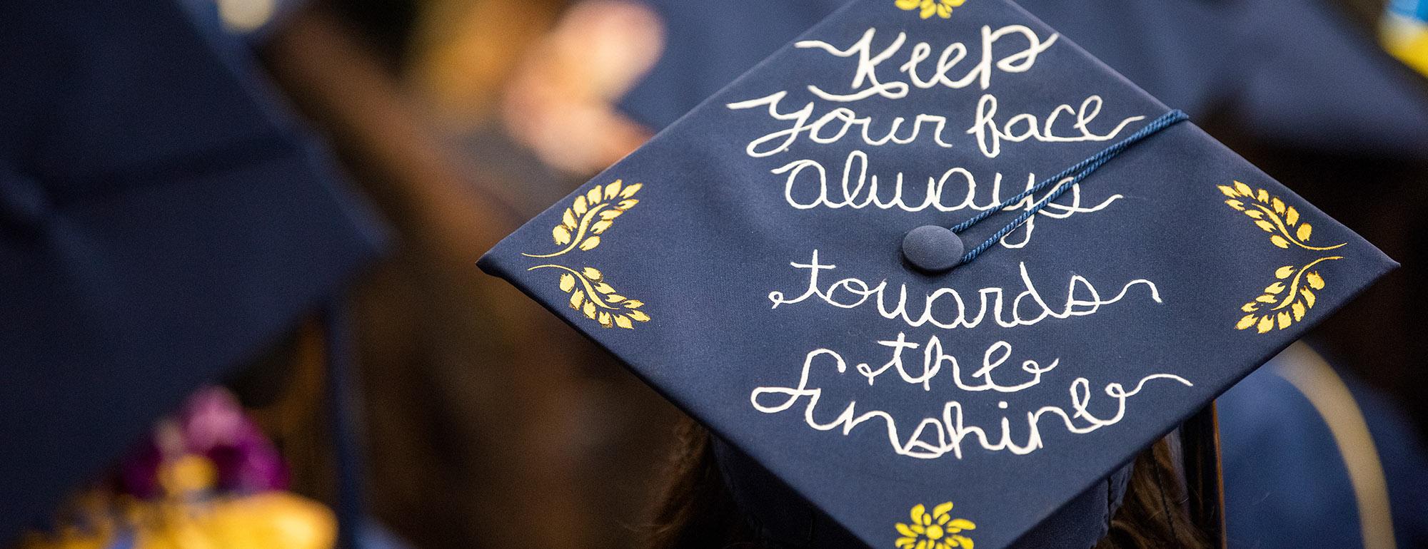 how to make a decorated graduation cap